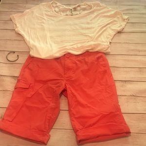 DKNY Peach Utility Long Cargo Mid Rise Shorts Size 6